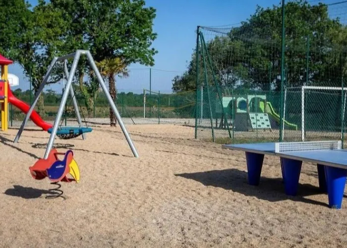 Kamp alanı Mobil Confortable Avec Terrasse Pour 6 Personnes - Api-1-52-394