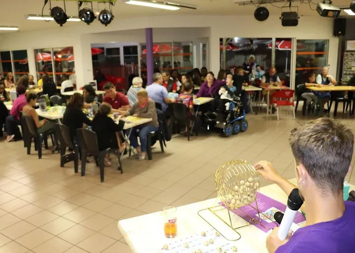 Camping Mobil Confortable Avec Terrasse Pour 6 Personnes - Api-1-52-394 Bretignolles-sur-Mer